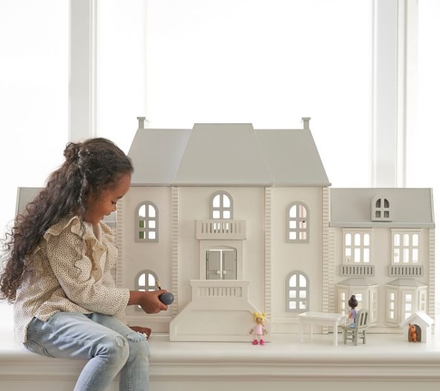 best dollhouse for 2 year old: Barrington Dollhouse